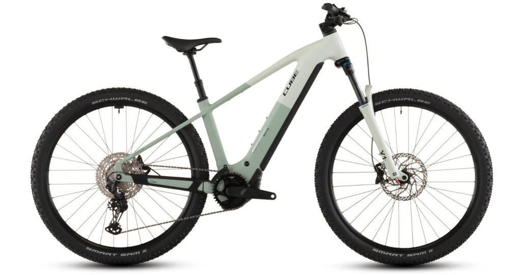 Bicicleta Electrică Cube REACTION HYBRID PRO 800