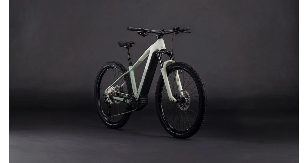 Bicicleta Electrică Cube REACTION HYBRID PRO 800